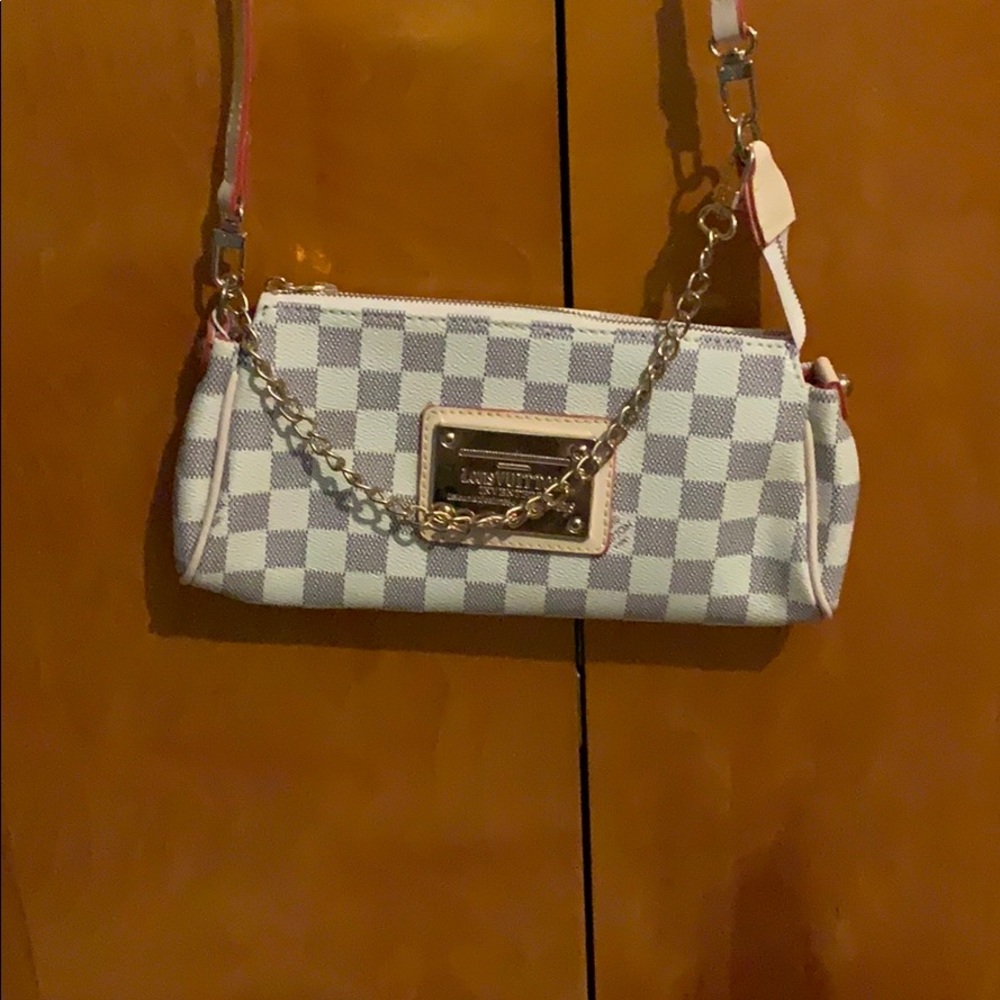 Louis Vuitton Crossbody